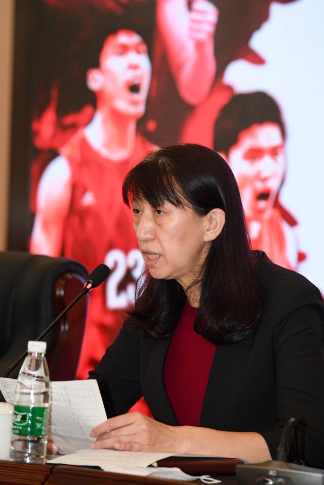 1630551432556087002.jpg 江南体育官网-谁将接替郎平执掌中国女排?两人概率高却仍存软肋