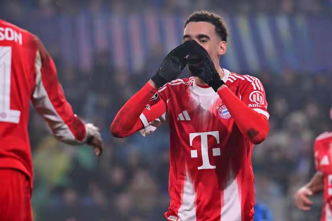 欧冠1/8决赛首回合 拜仁6-1客胜亚特兰大占得先机