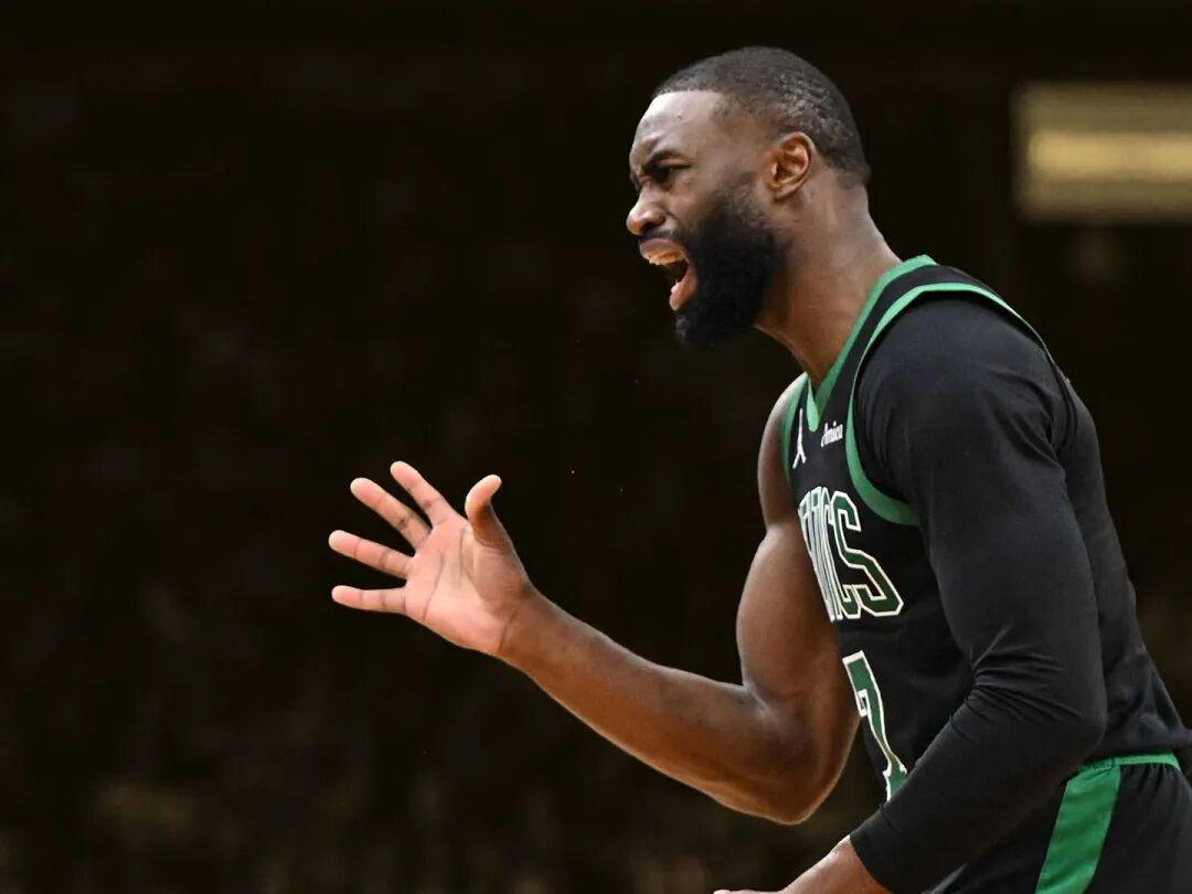 江南体育官网-最强一年！赛季末越打越好，布朗最佳一阵稳了？